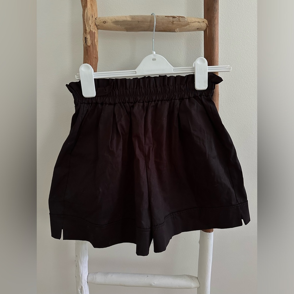 NEVER WORN cotton shorts from ITALY